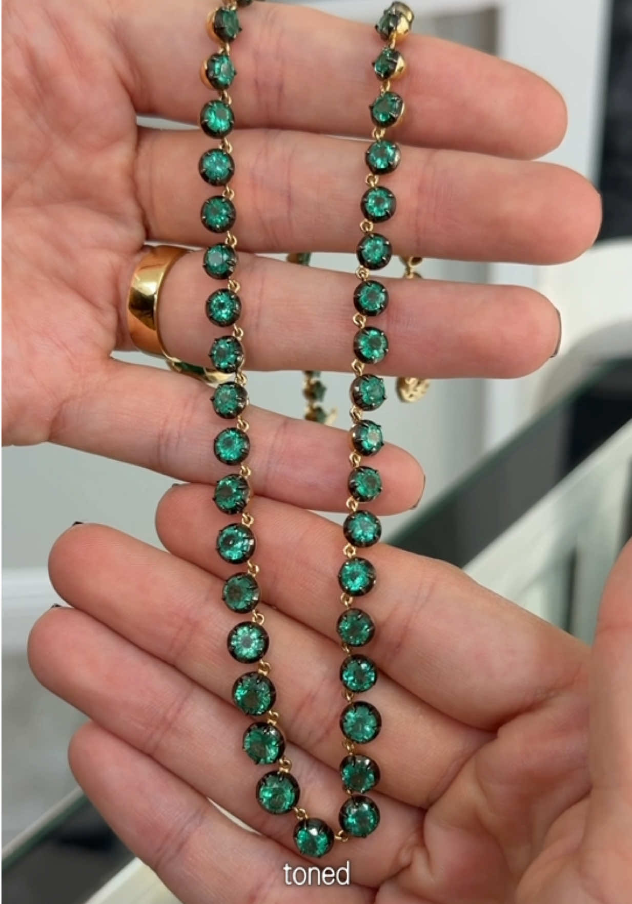 @JR Colombian Emerald