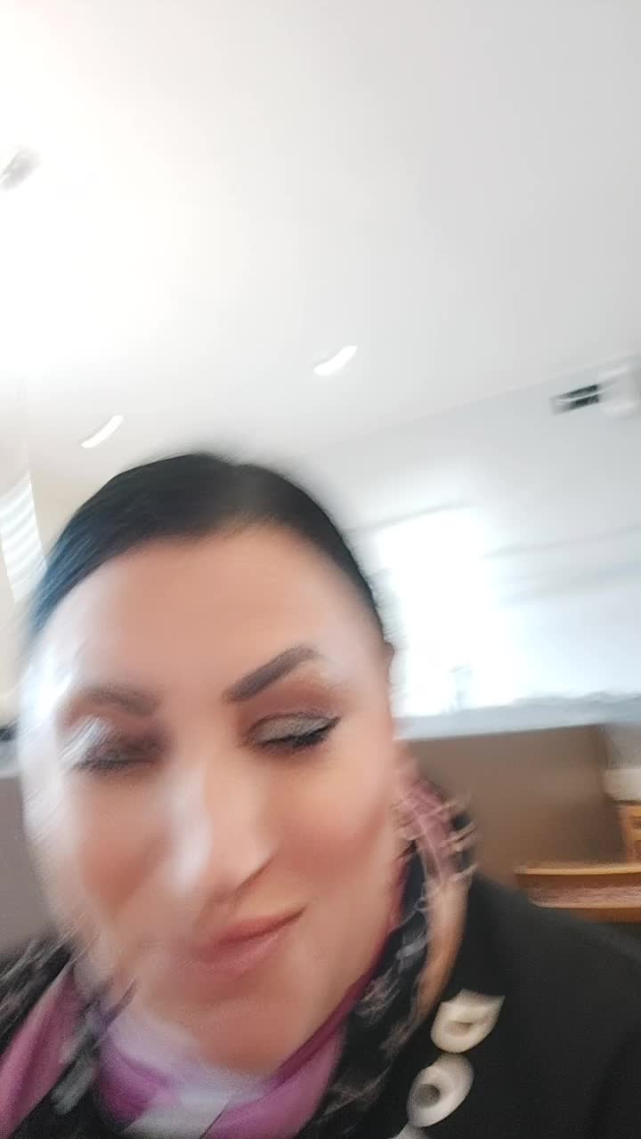 @Elisaaaaa