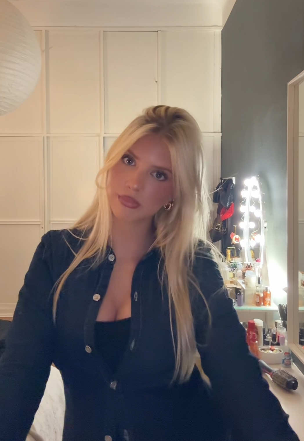 @mavielein