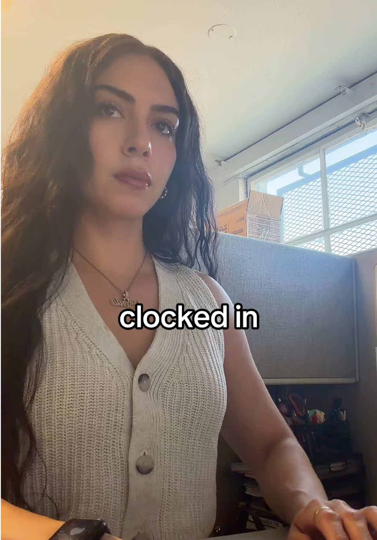 @yeseniamona