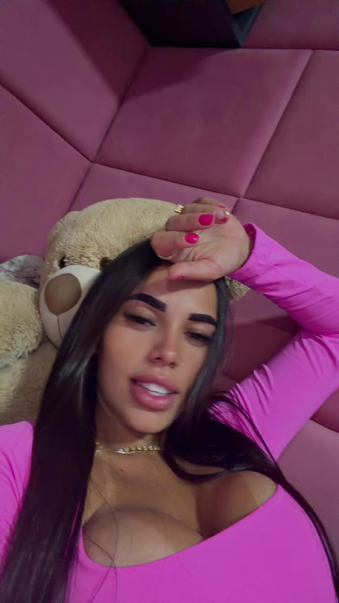 @j__ariaane