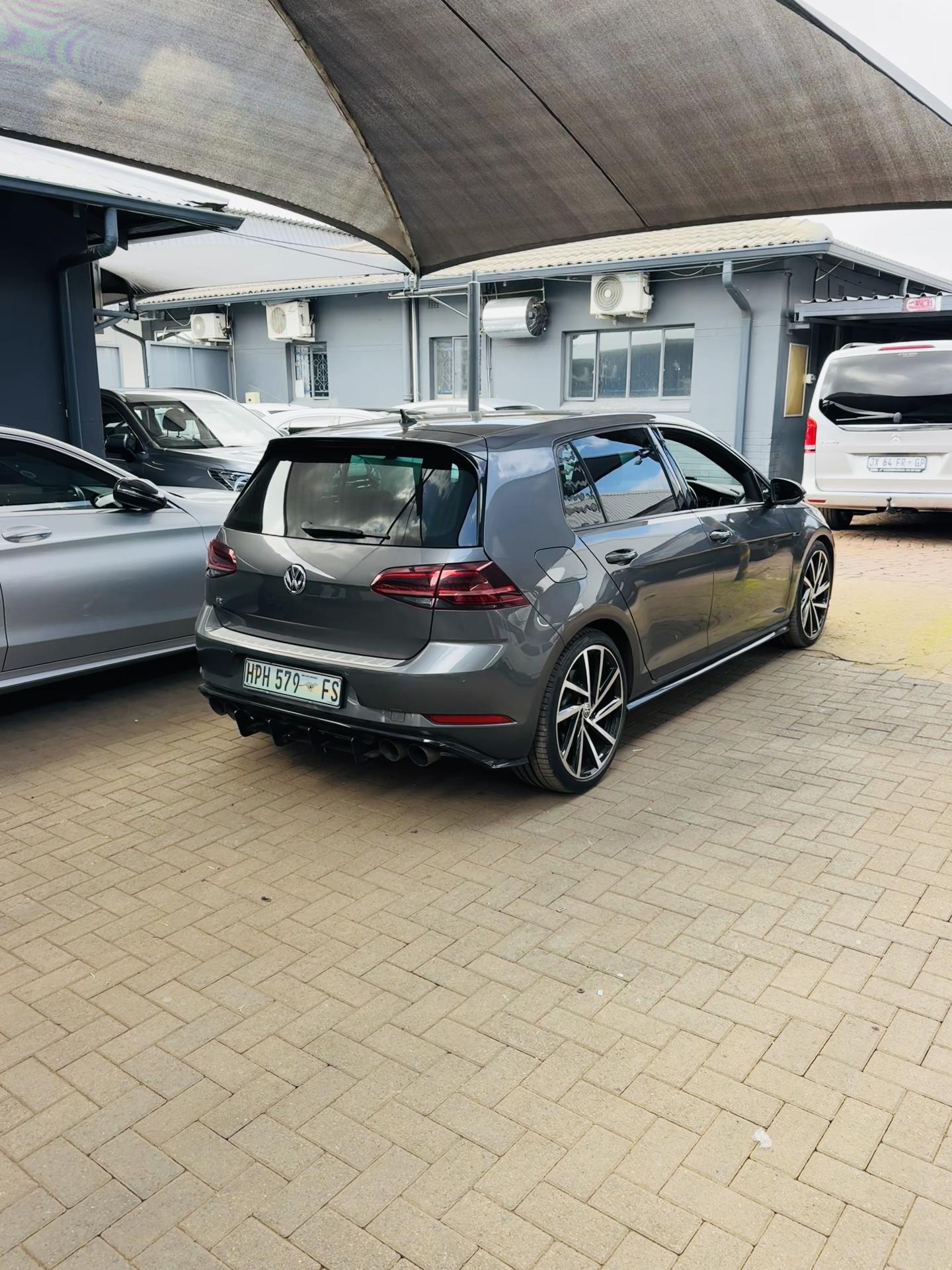 @thehubofcars