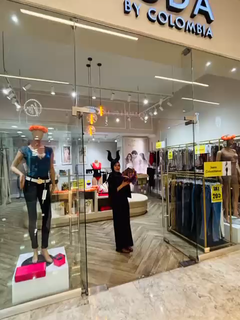 @Moda By Colombia