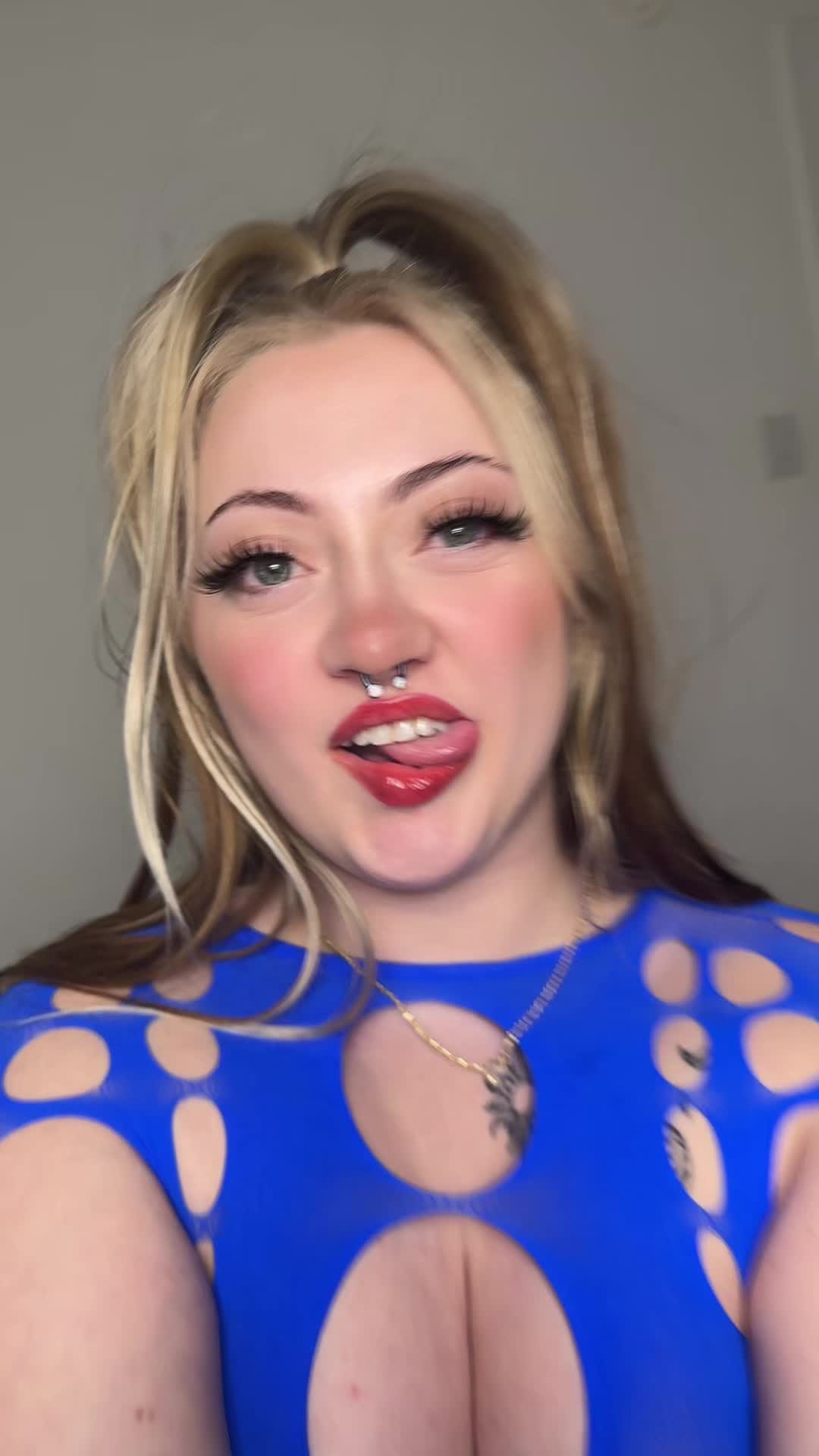 @StrawberryKween