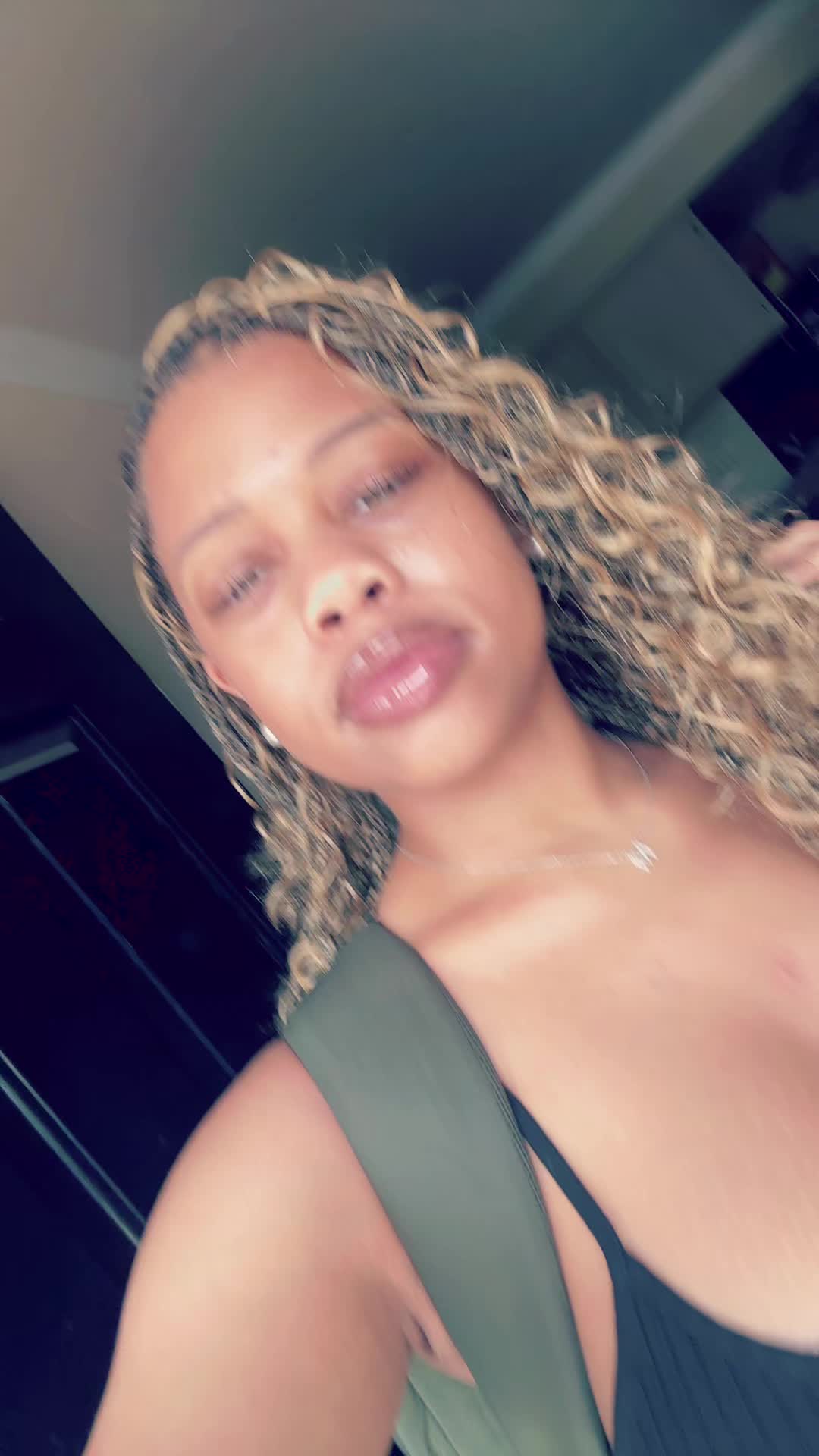 @yellowhoneysuckle