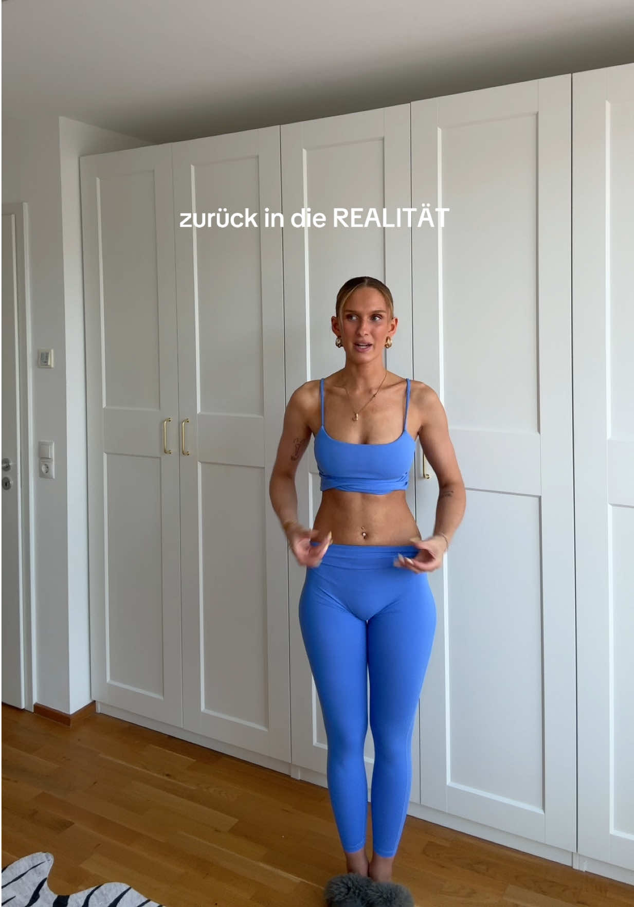 @julia | tall gym girl