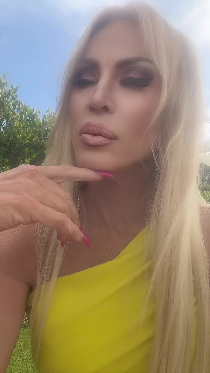 @Amber Lynn&reg;️