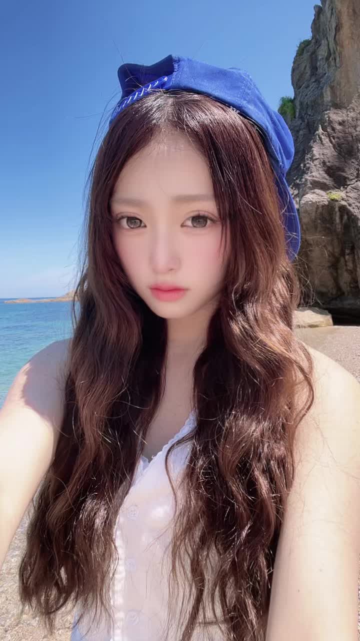 @胡晴