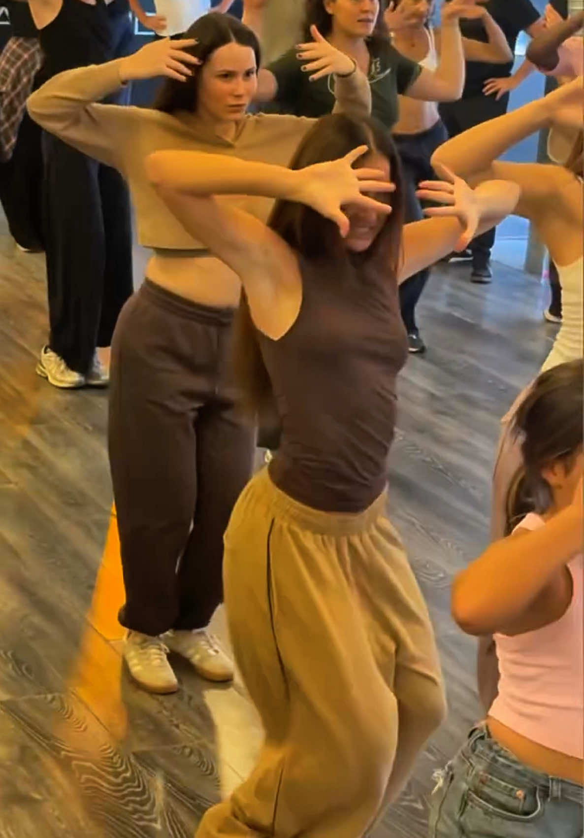 @BIBANNA