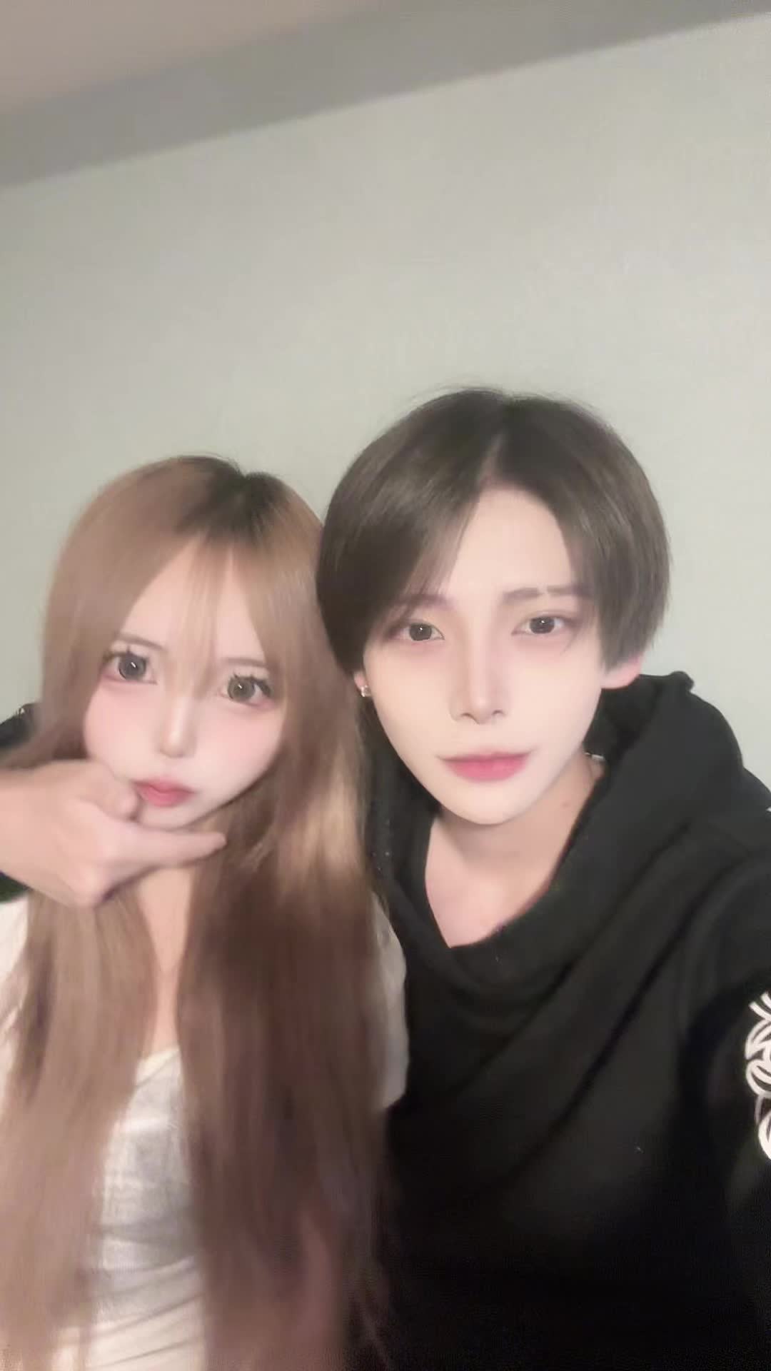 @현더이