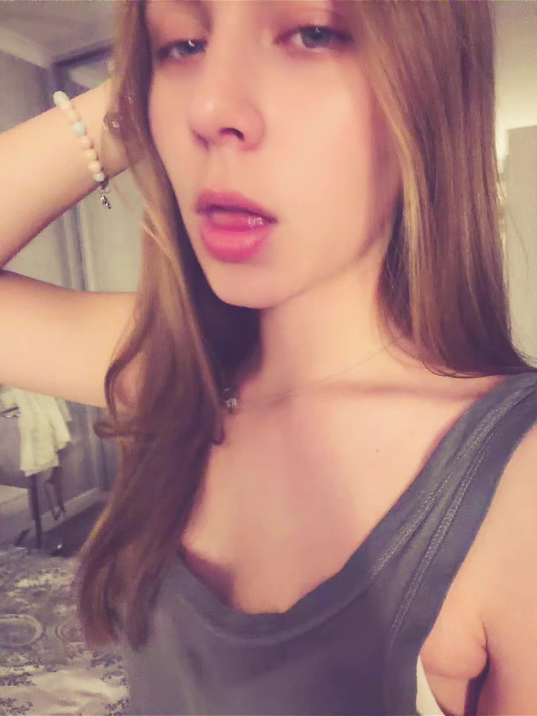 @arinkk