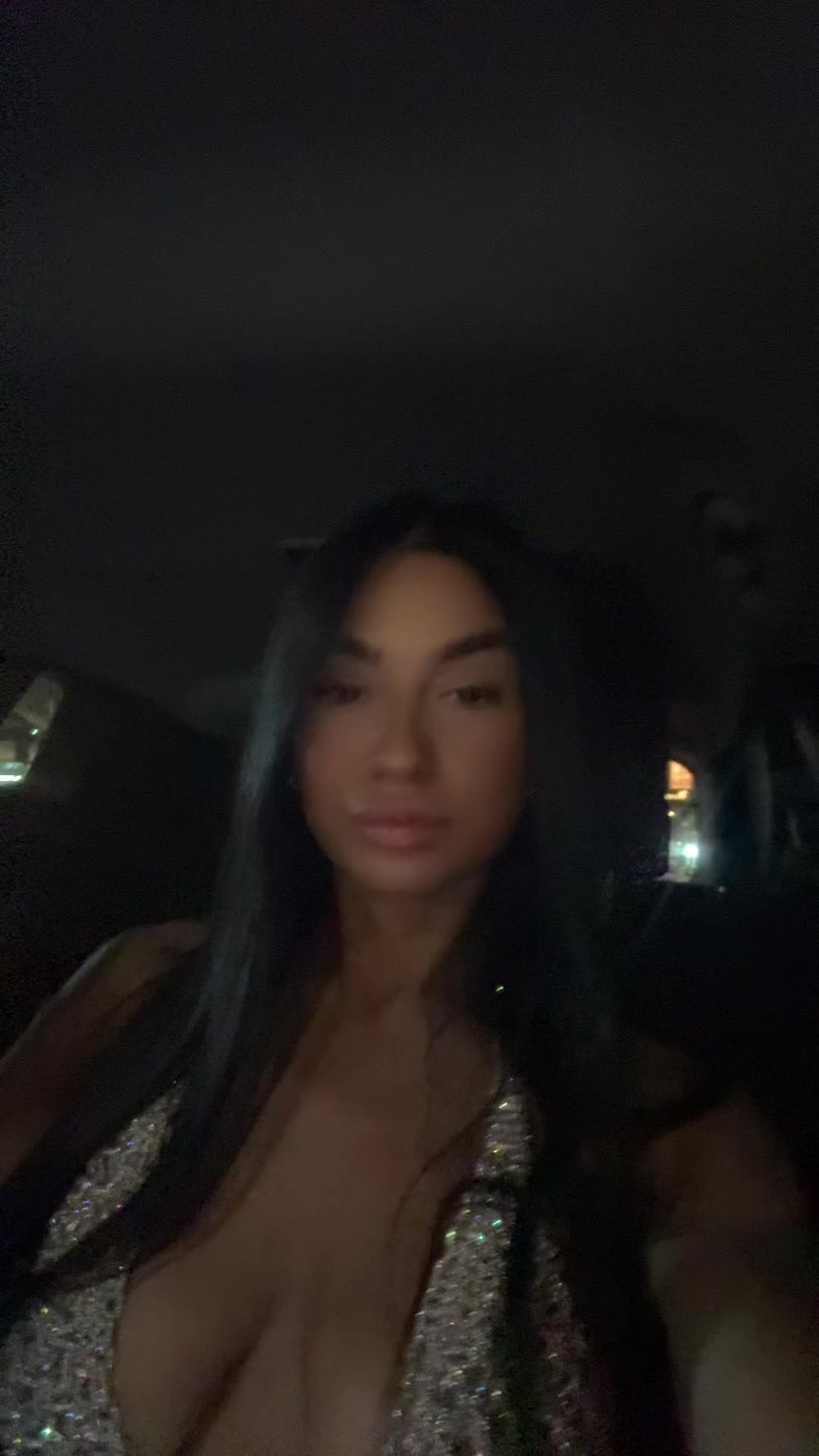 @๐ ๐ฆ