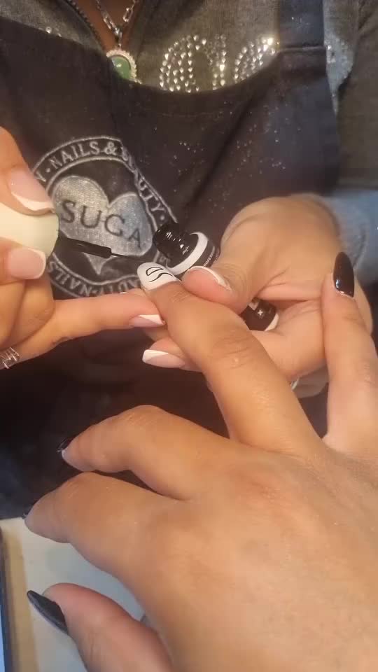 @SUGA.NAILS.BEAUTY
