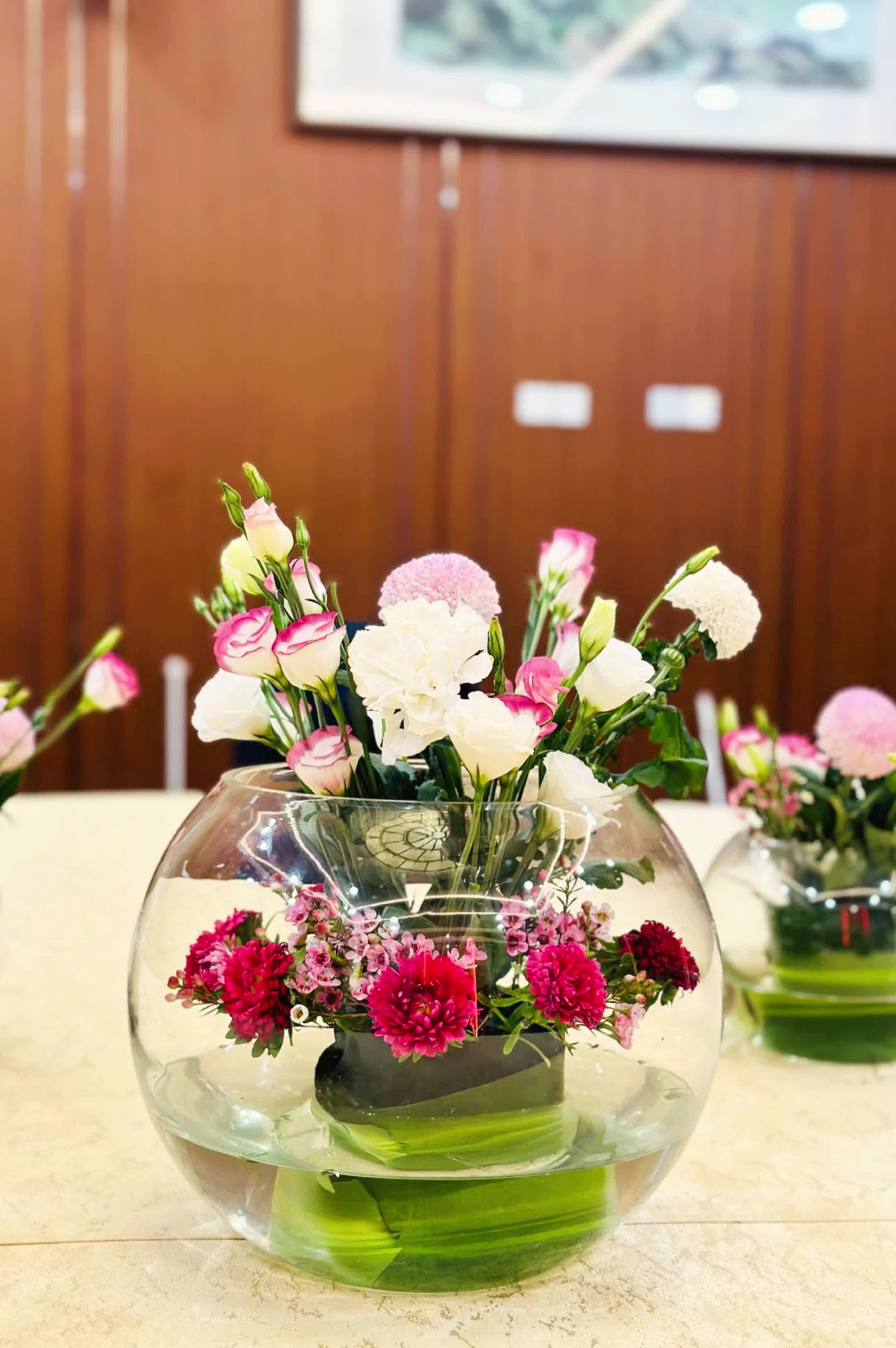 @flowergiftcenterdubai