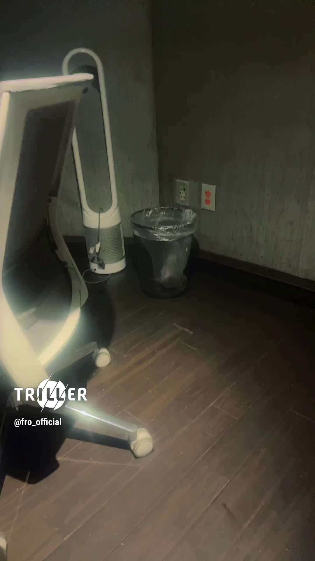 @Fro_official