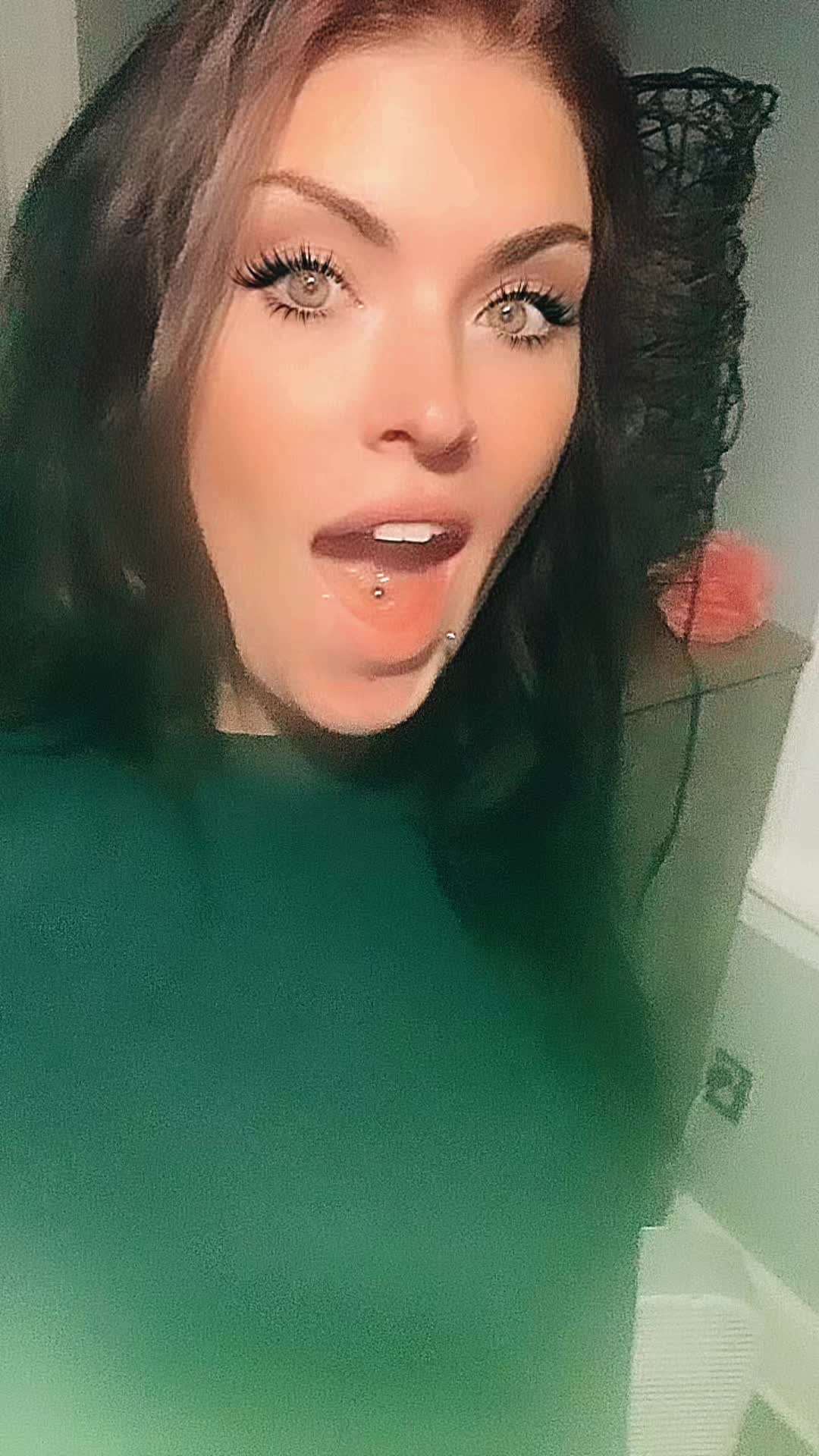 @E M I L Y