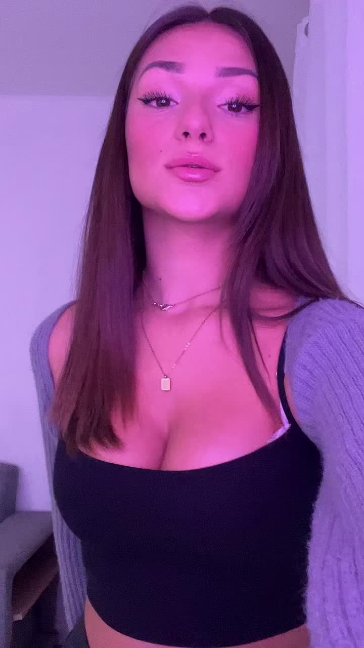 @E M M A ๐