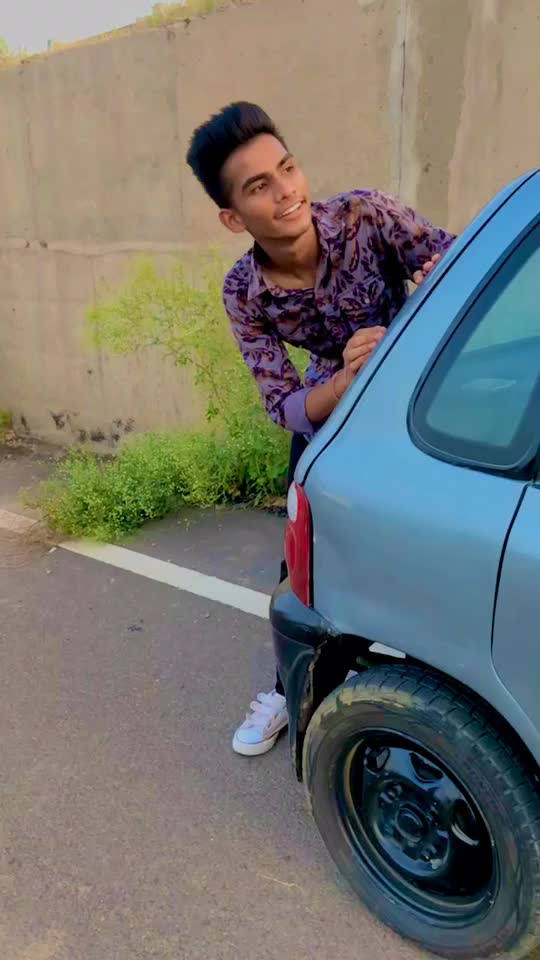 @🤘pratham walia🤘