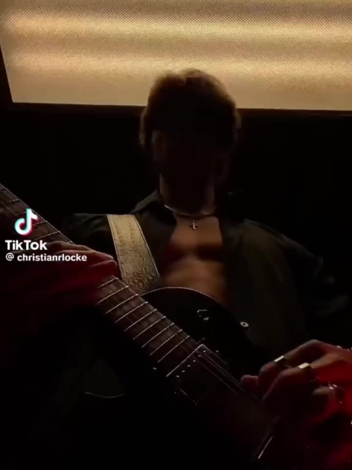 @CL 🎸