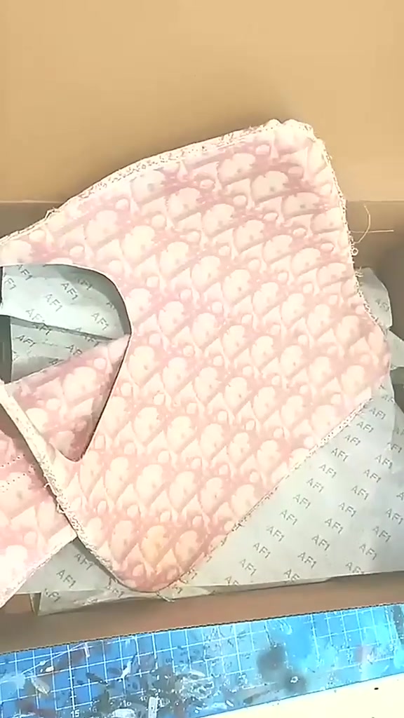 @tashalee