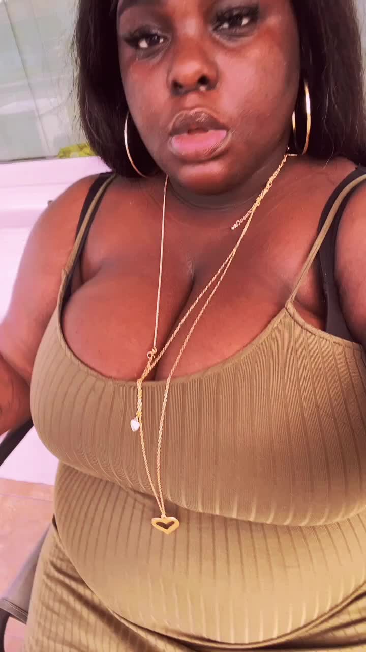 @midnightmisfitbrat