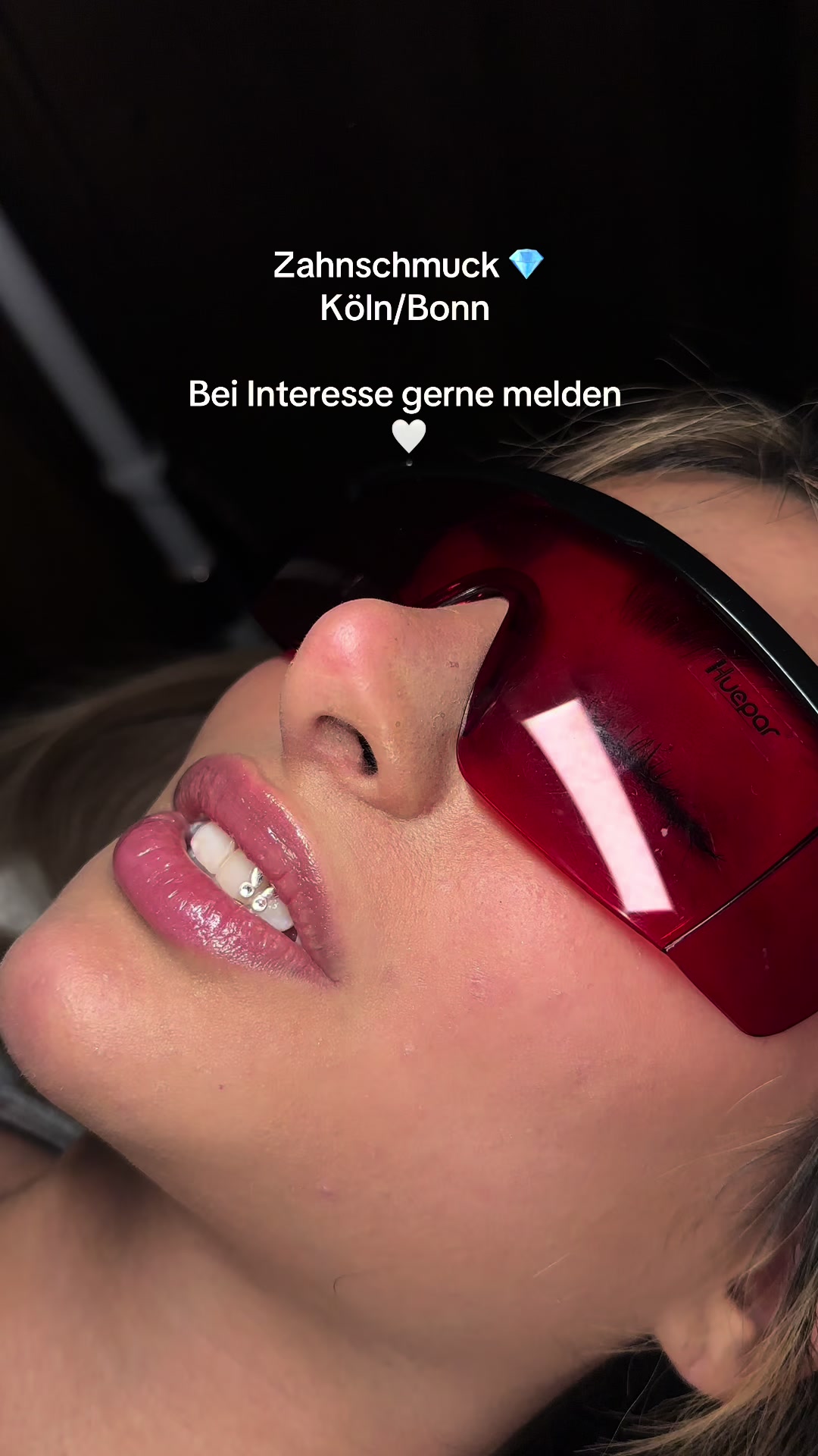 @Zahnschmuck_