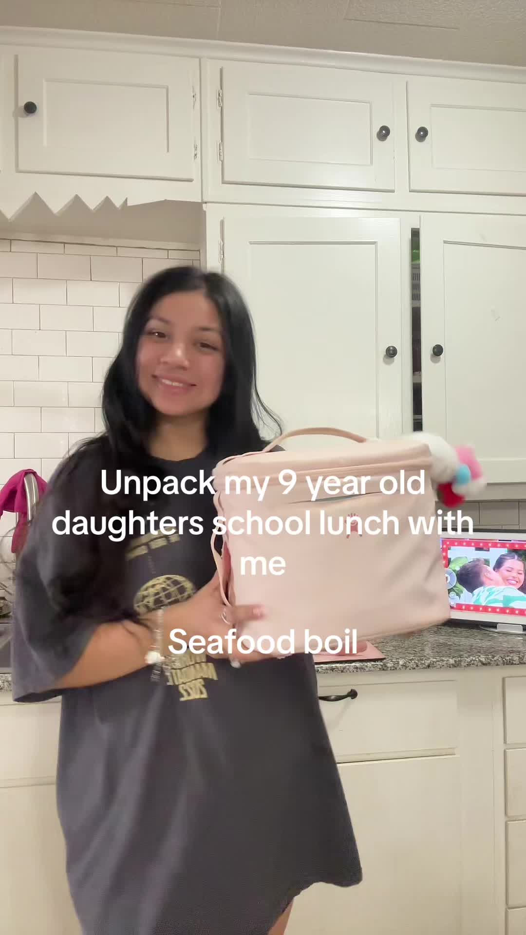 @Alexia Gallegos| Lunch mom