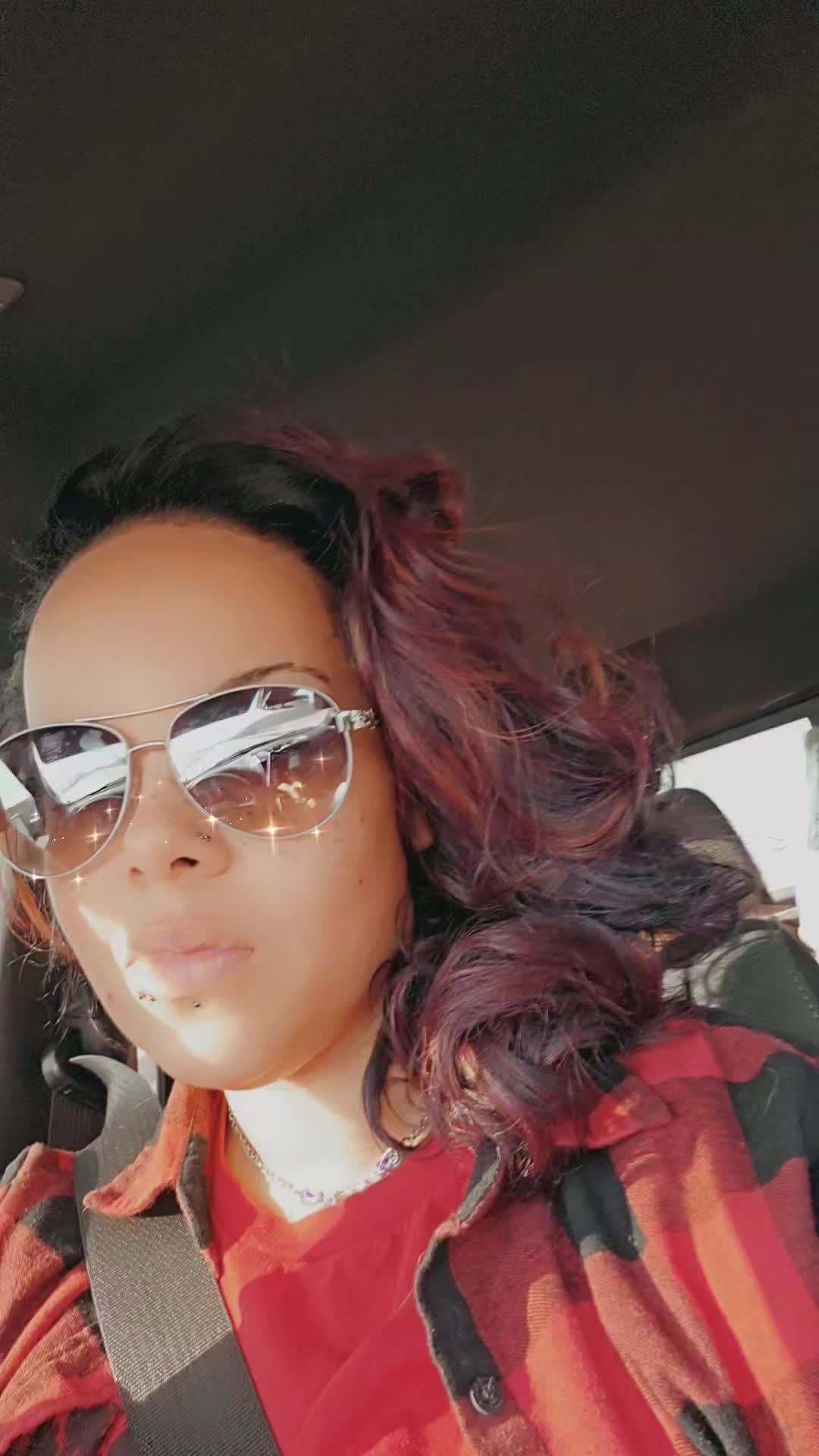@MisfitMilf