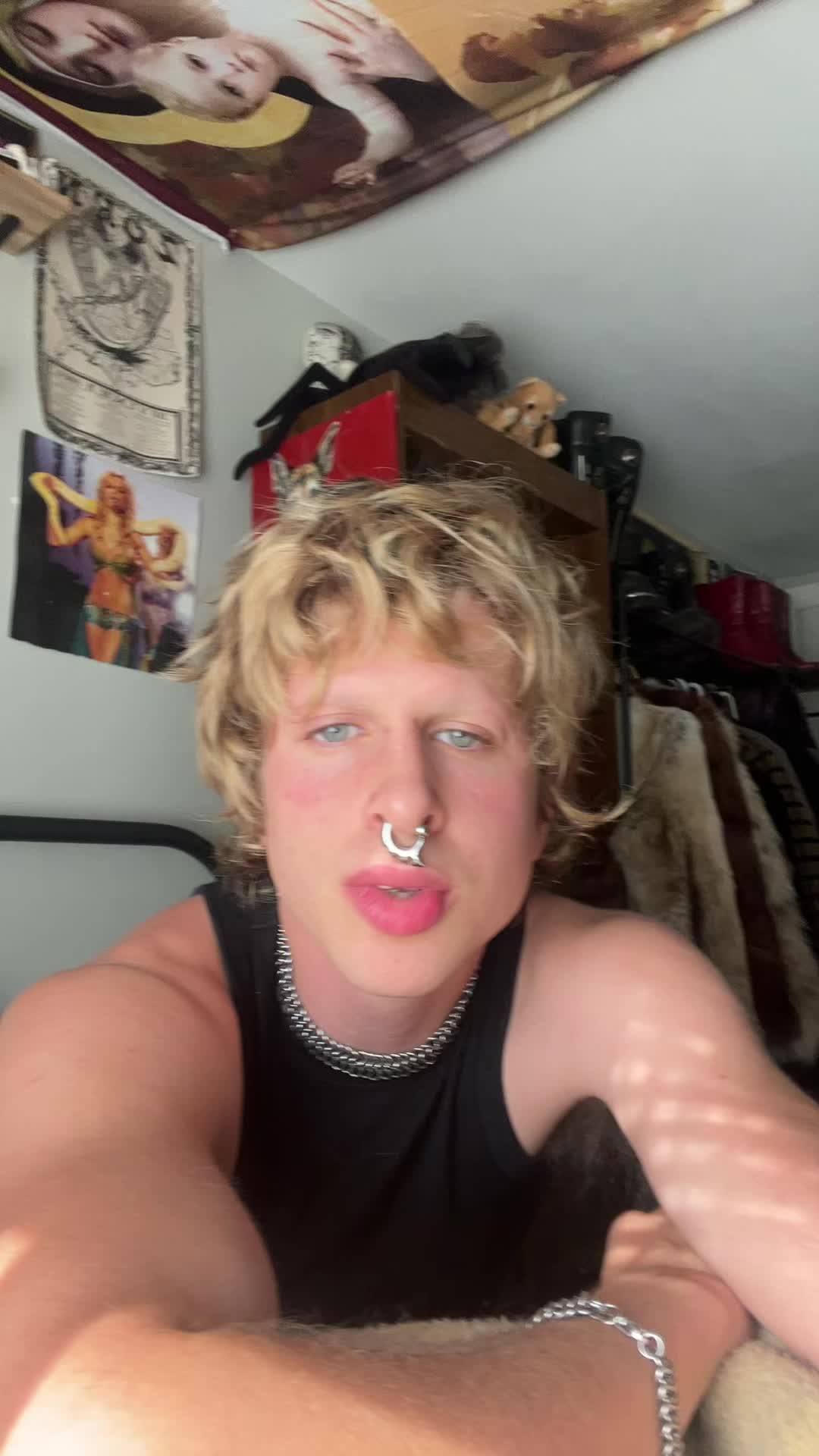 @Followboyadjacent