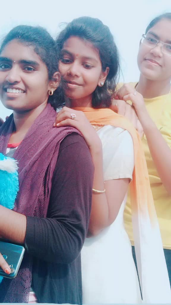 @Kavya◉‿◉