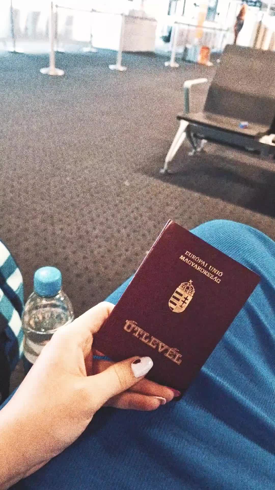@Lunar_Witch