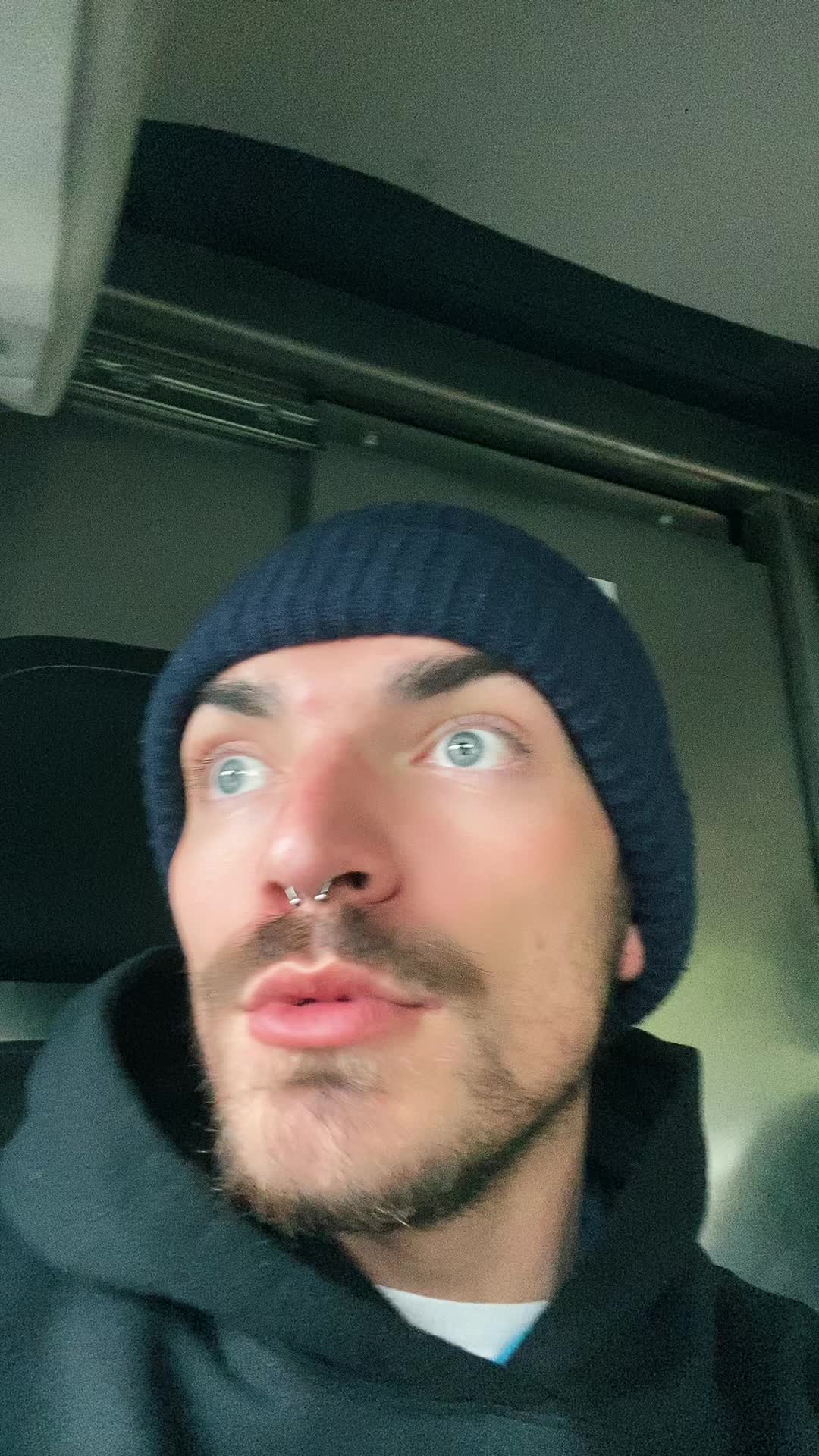 @Leo