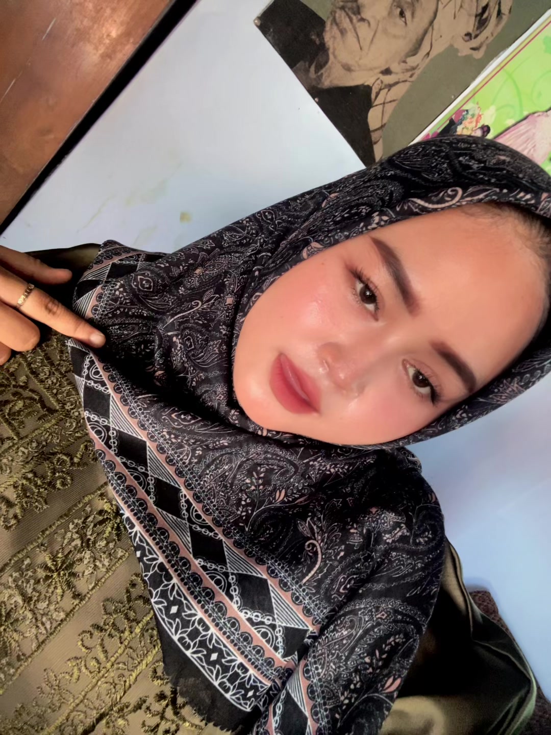 @ahonggg_