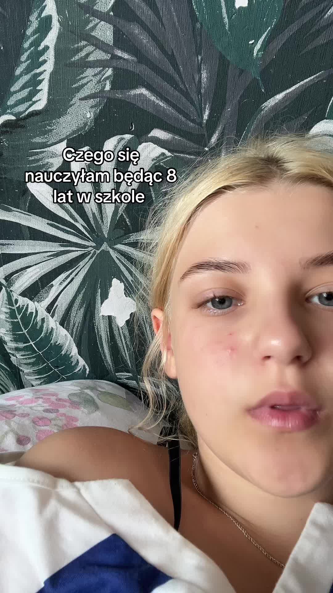 @~J~