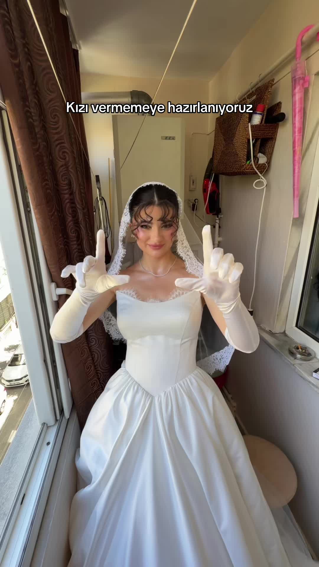 @Cemrreelver9