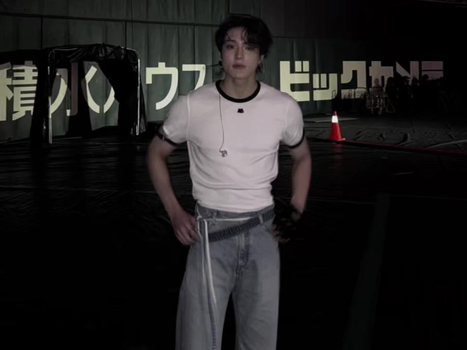 @โαurαโ.๐ ฬ