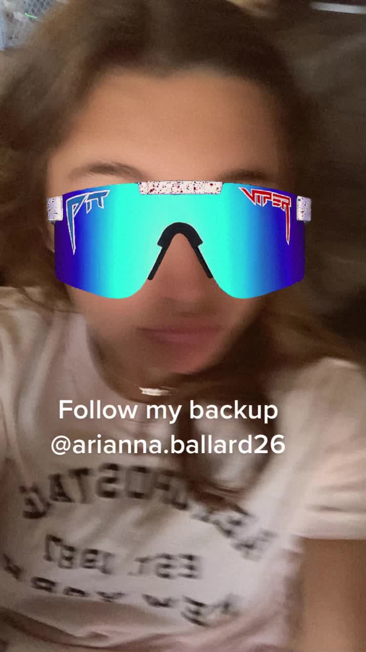 @Arianna Ballard