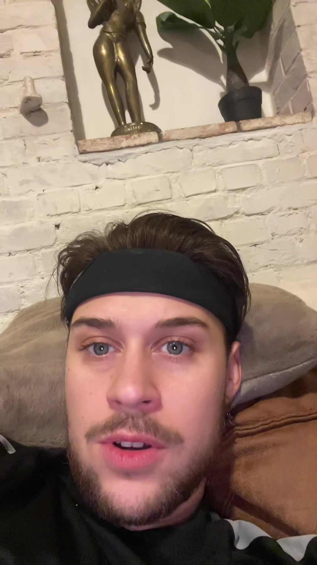 @FRENCHGUYSAGAIN