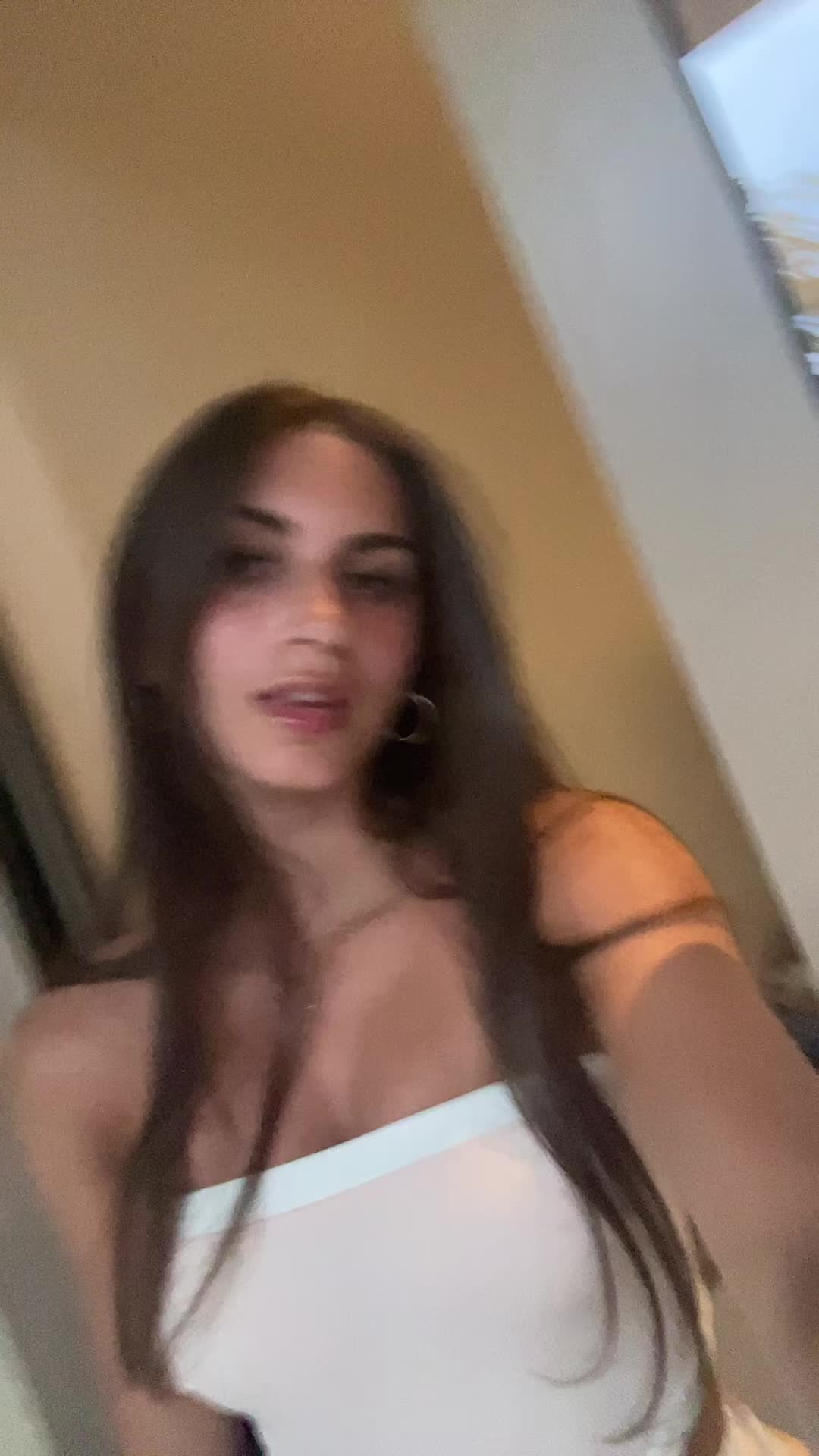 @Sienna