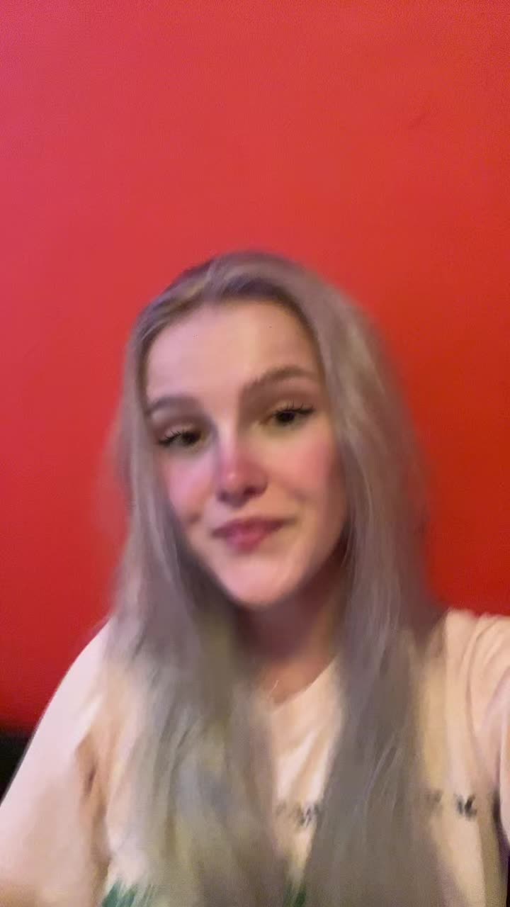 @adelela998
