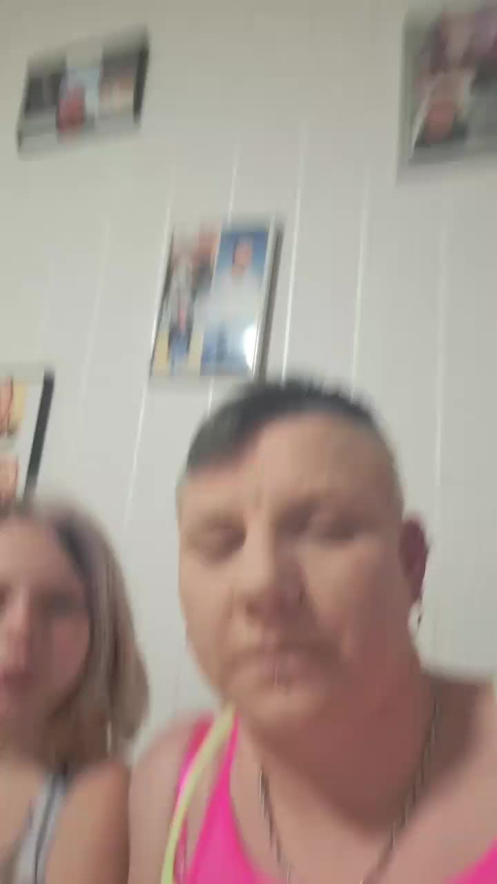 @gl&uuml;ckliche Mama 2023