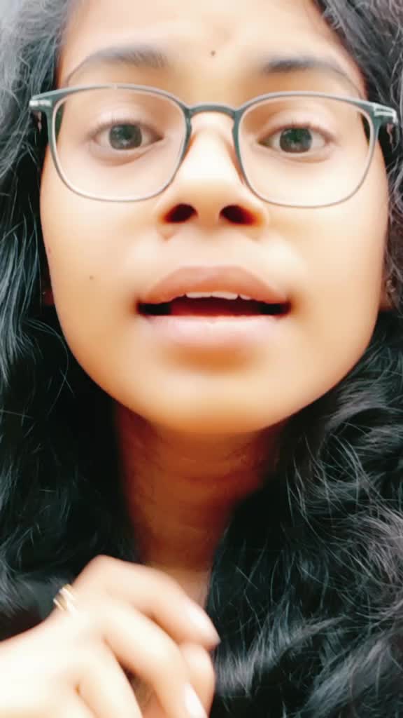 @👑POOJITHA✨