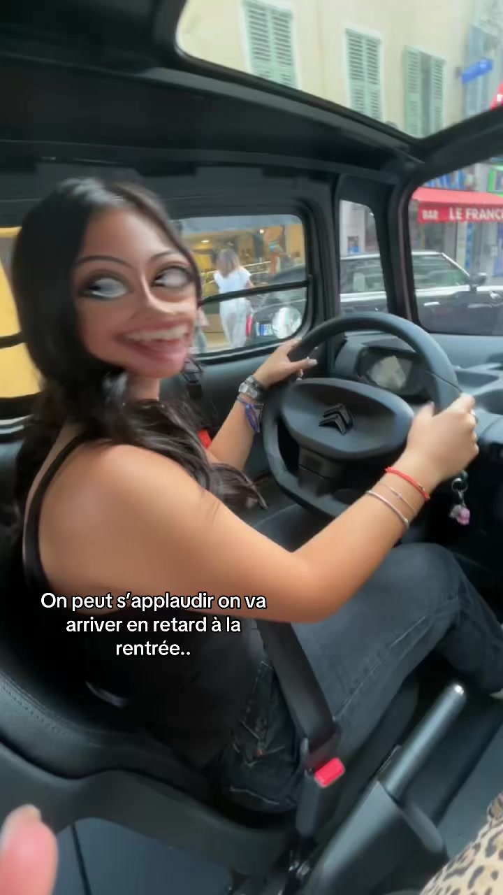 @karoline