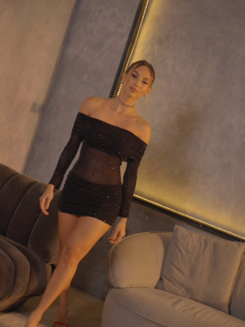 @Livira Fashion,