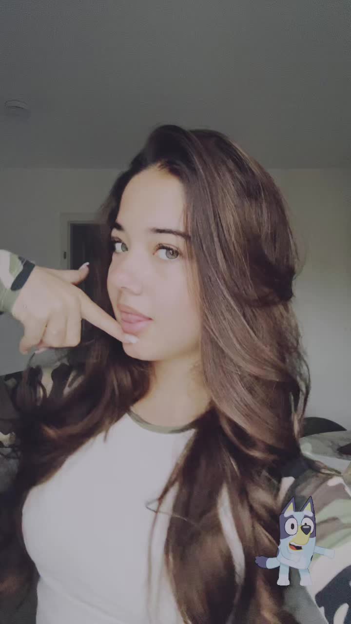 @elisaa
