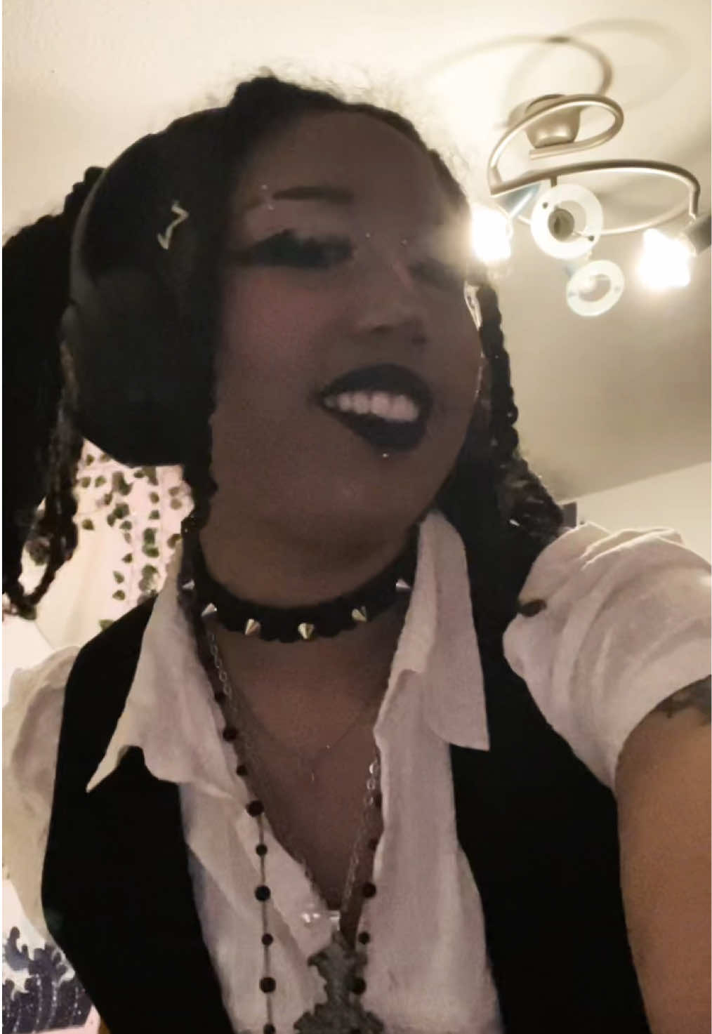 @Jenny Ghoul 👻🖤