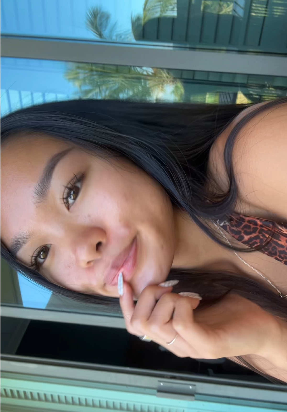 @chloe🦦