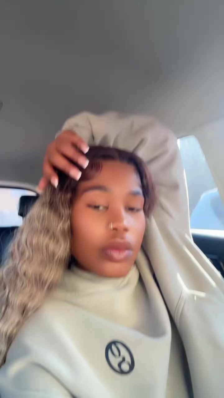 @MfekaXolisile