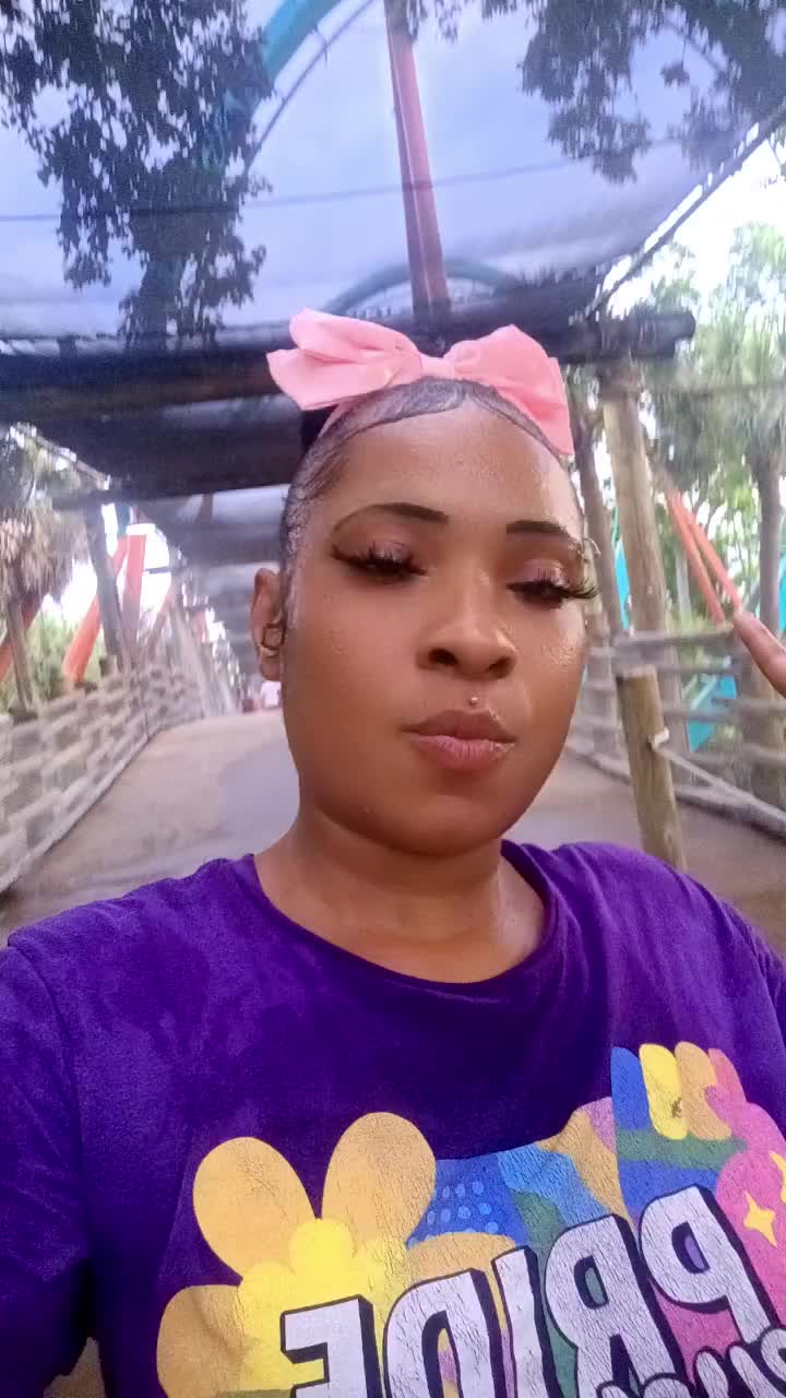 @Cece so Random