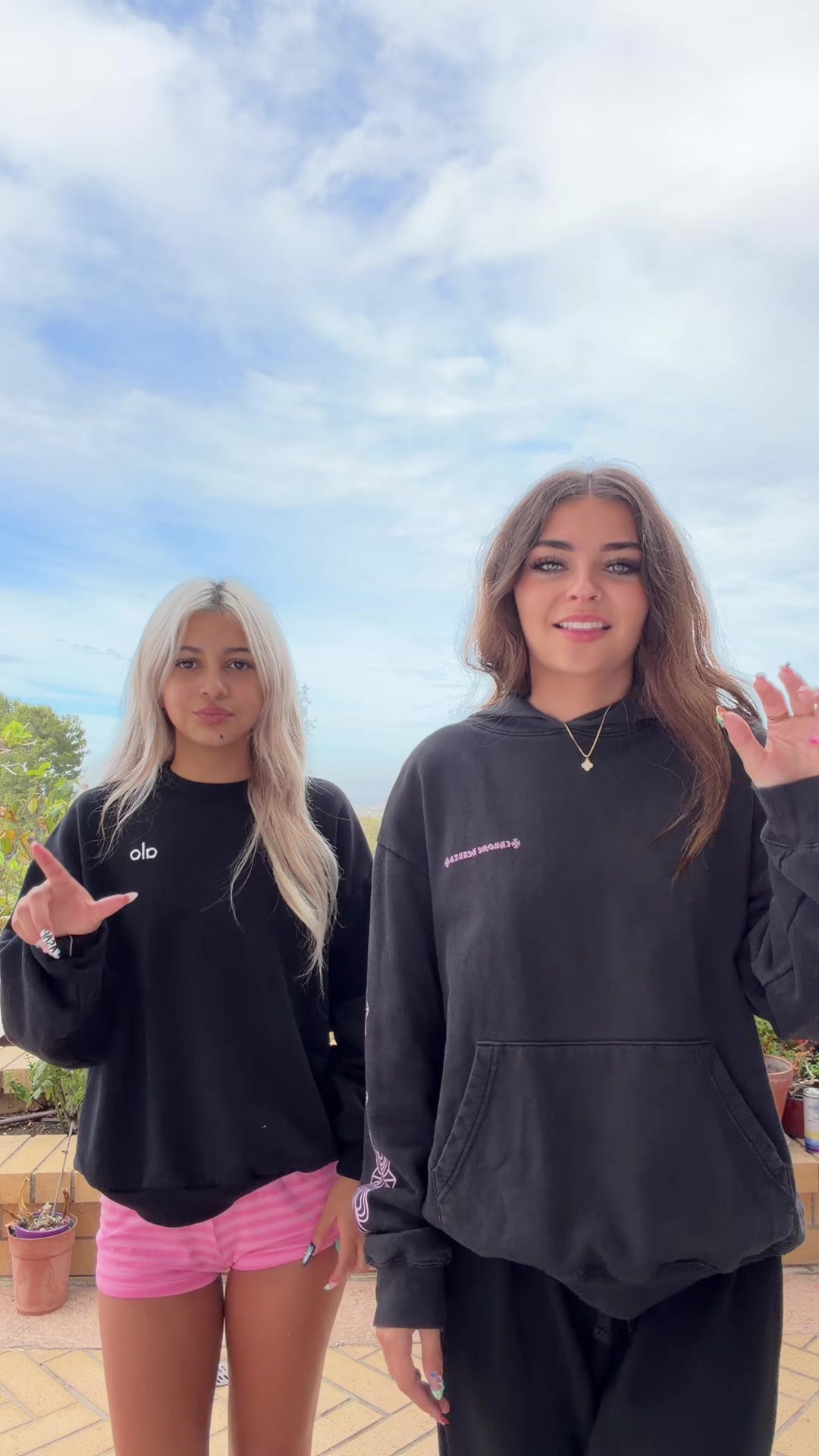 @𝐿𝑒𝓍𝒾 𝒴𝑜𝓊𝓃𝑔𝒷𝓁𝑜𝑜𝒹